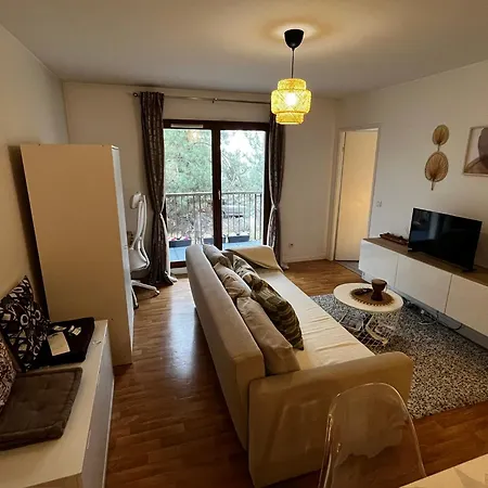 Lejlighed Charming Flat With Easy Access To Paris